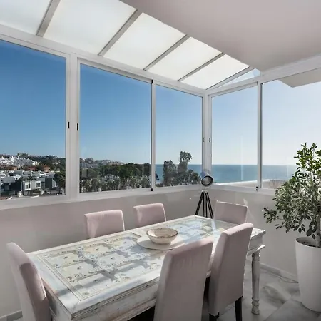 Lägenhet Stunning Beachfront Penthouse *
