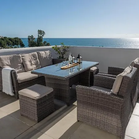 Lägenhet Stunning Beachfront Penthouse Estepona